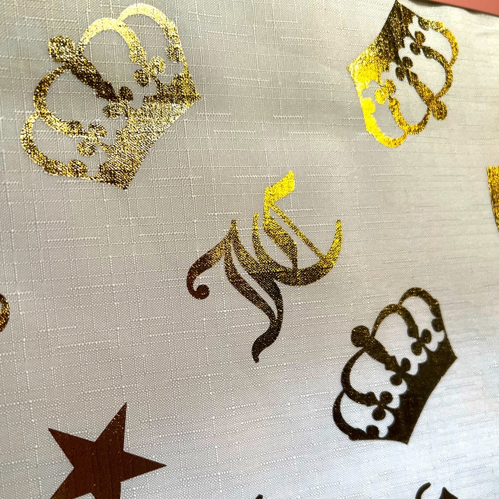 Juicy Couture NWT White Metallic Gold Crowns Hearts Stars Fabric Shower Curtain - Picture 4 of 6